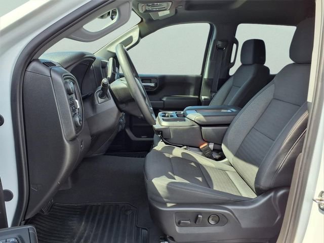 Used 2024 Chevrolet Silverado 1500 Custom Trail Boss w/ Turbomax Blackout Package AWD/4WD image 12