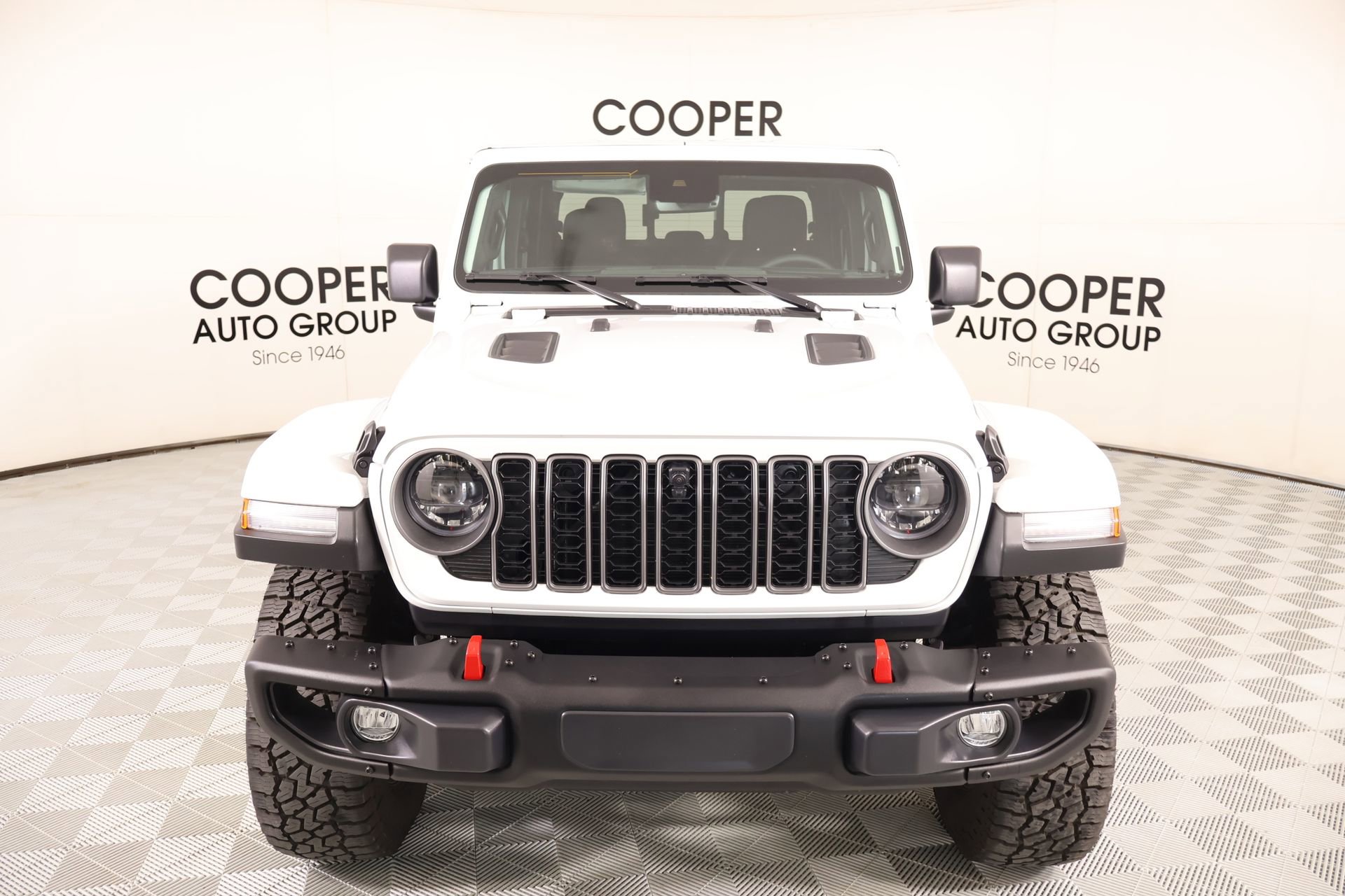 Used 2025 Jeep Gladiator Rubicon AWD/4WD image 10