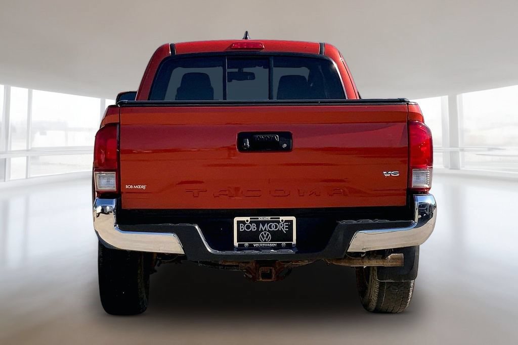 Used 2016 Toyota Tacoma TRD Off-Road w/ Towing Package AWD/4WD image 4