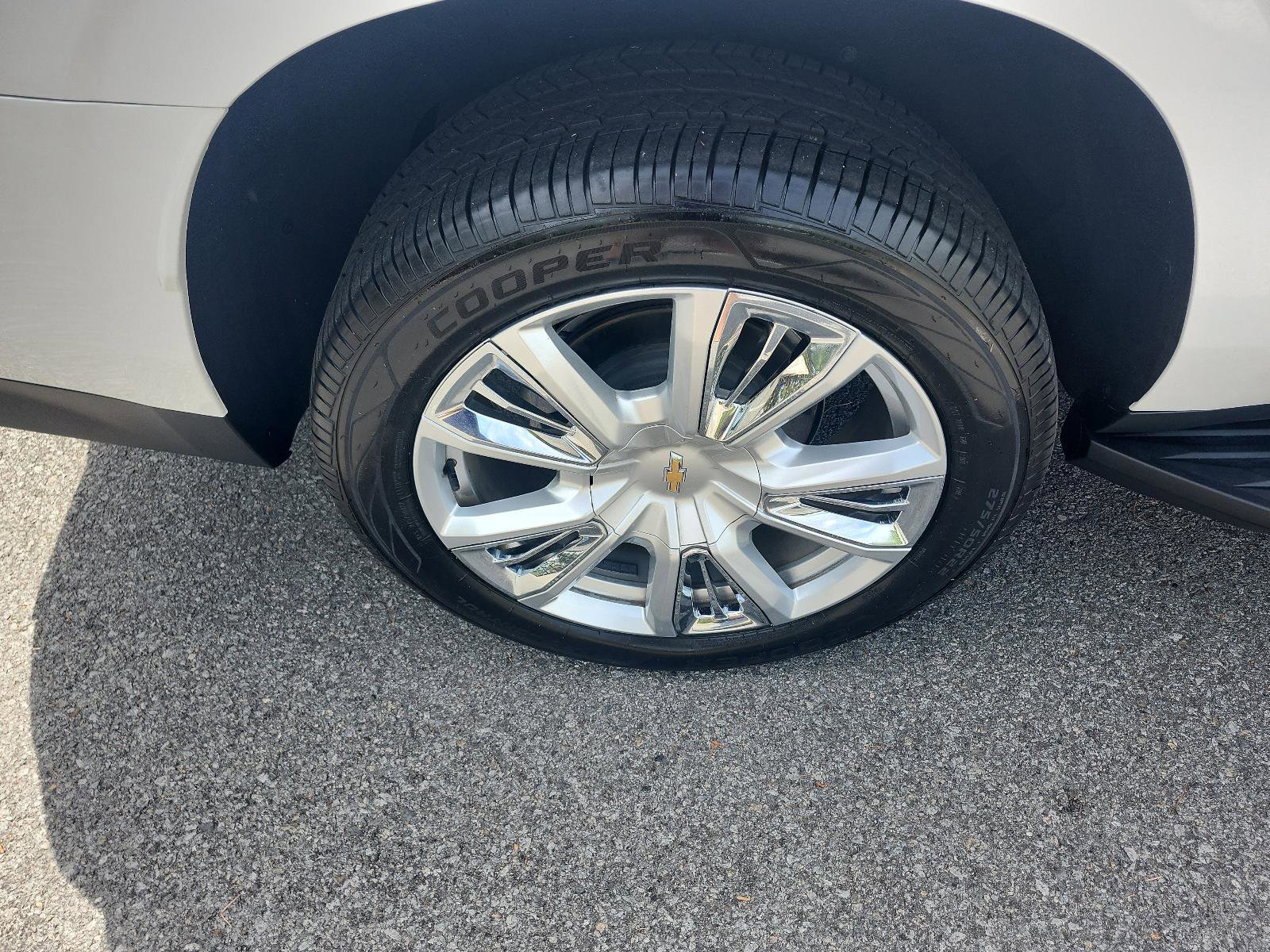 Used 2021 Chevrolet Suburban High Country image 5
