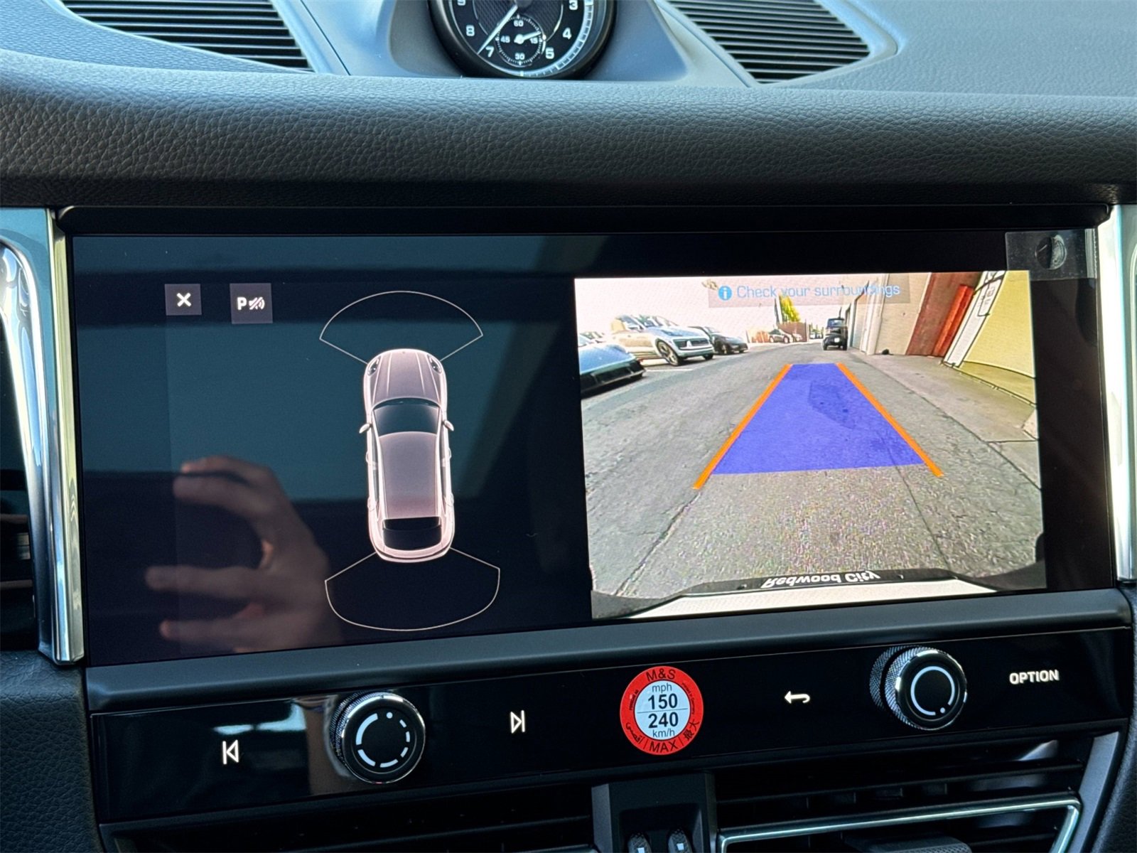 New 2026 Porsche Macan image 21