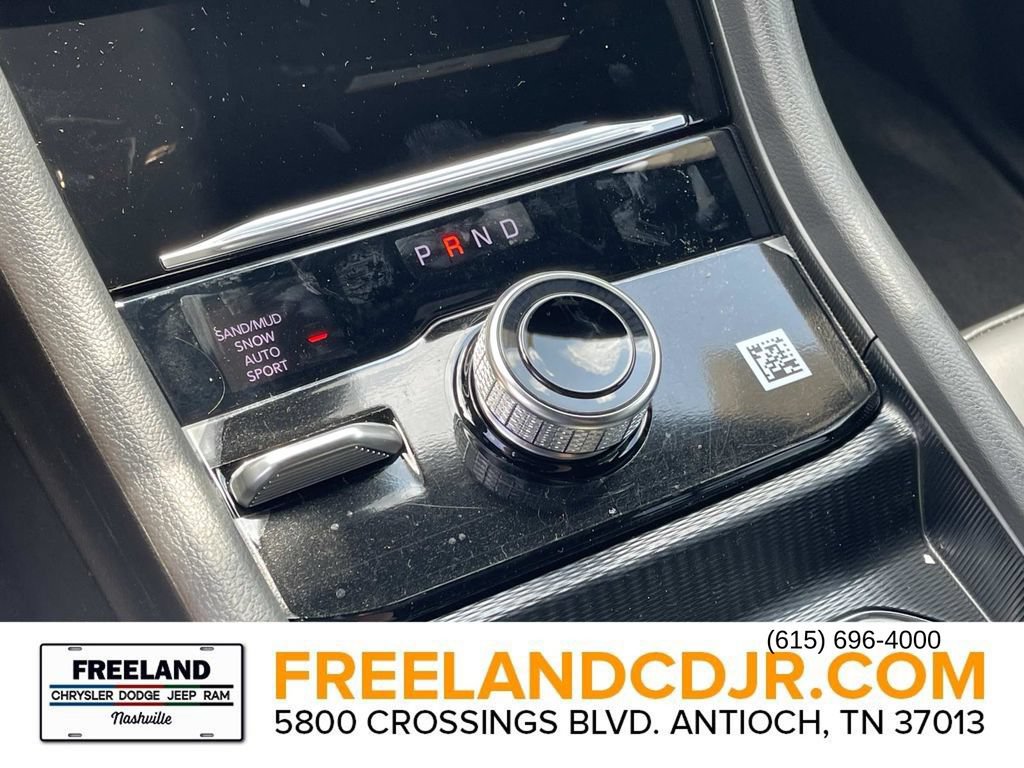 New 2026 Jeep Grand Cherokee L Limited w/ Limited Altitude Package AWD/4WD image 32
