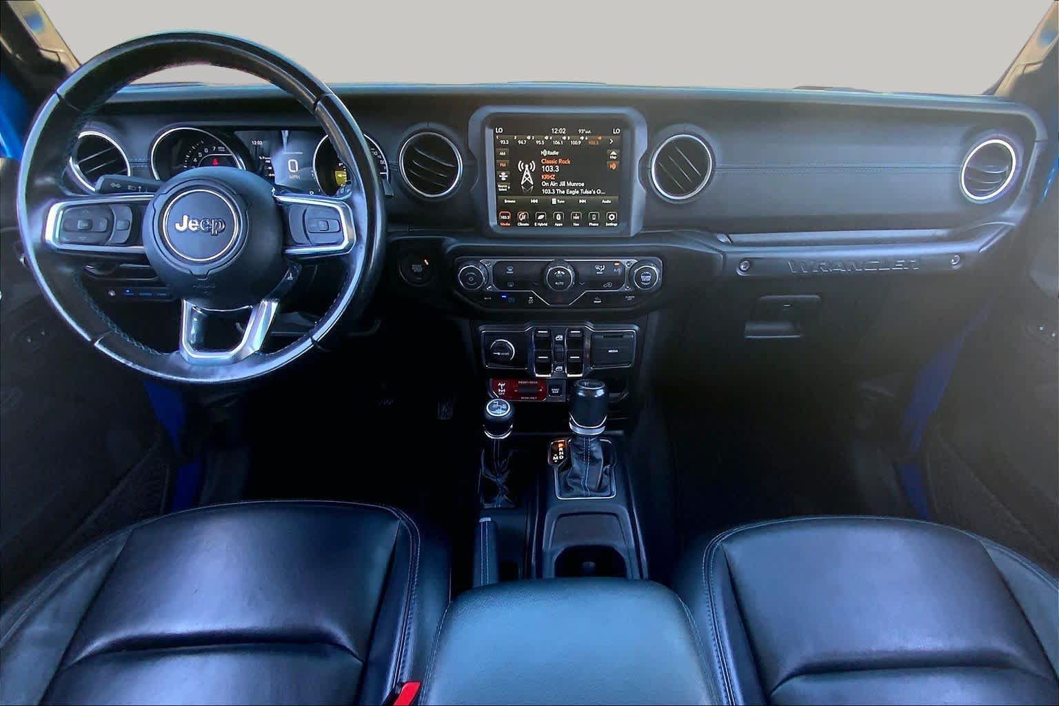 Used 2022 Jeep Wrangler Unlimited Rubicon 4xe AWD/4WD image 16