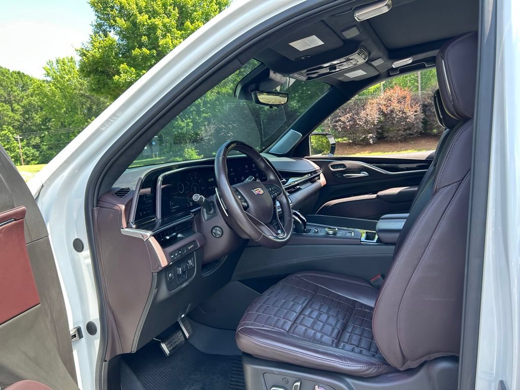 Used 2023 Cadillac Escalade V w/ LPO, ONYX Package AWD/4WD image 41