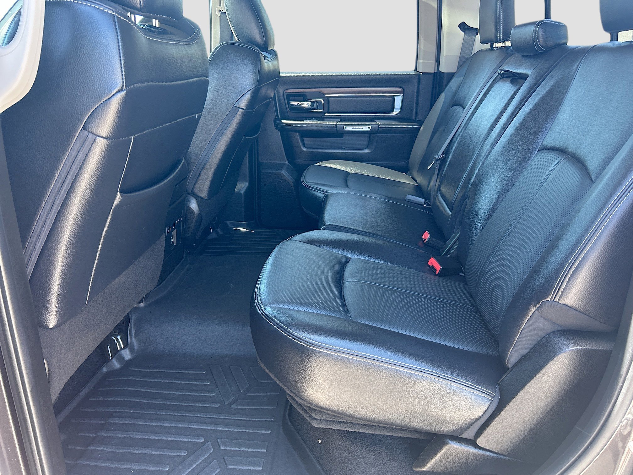 Used 2018 RAM 3500 Laramie AWD/4WD image 26