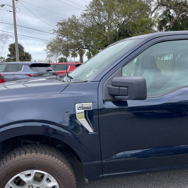 Used 2023 Ford F150 XLT AWD/4WD image 3