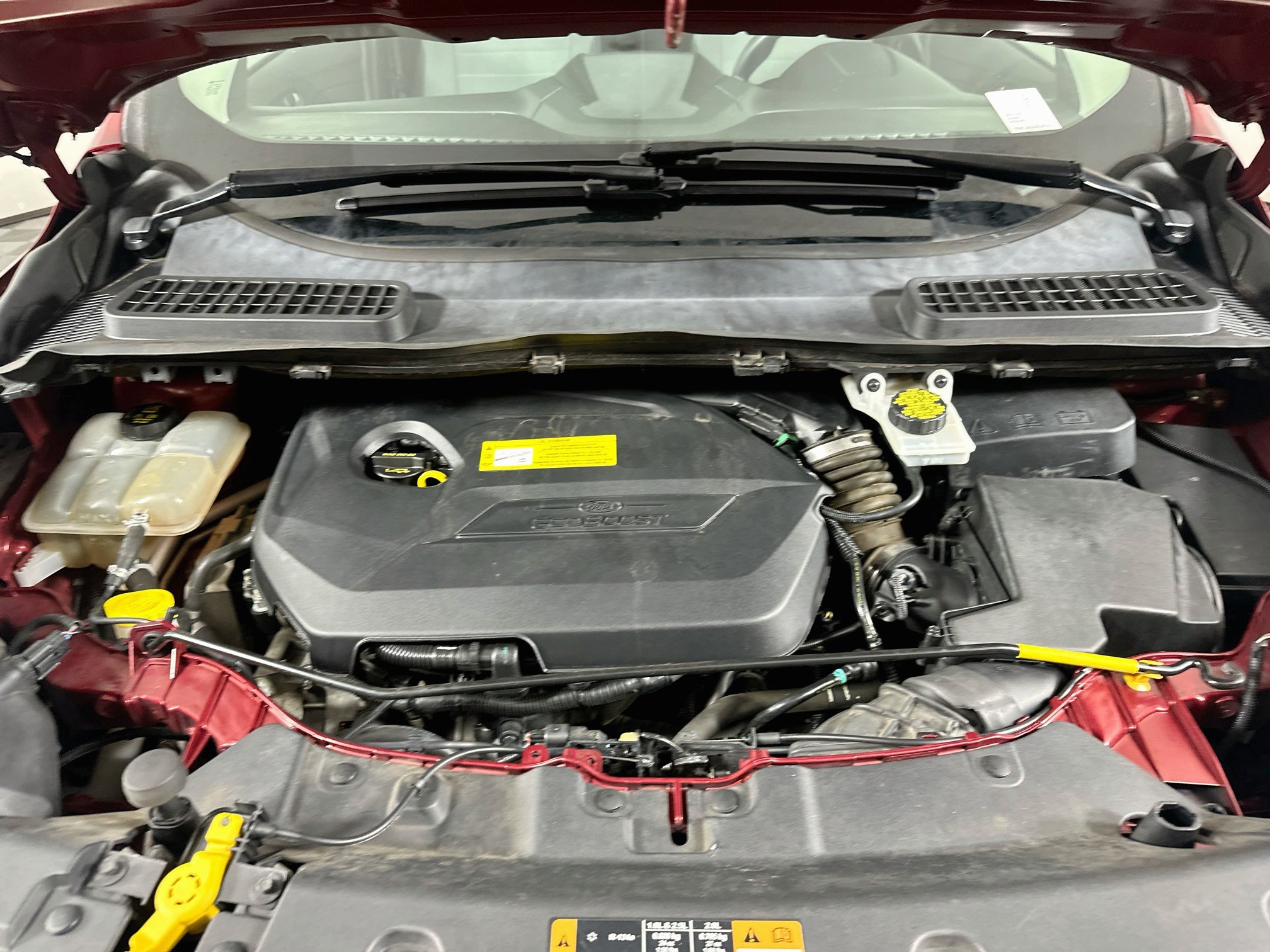 Used 2016 Ford Escape SE w/ Equipment Group 201A FWD image 30