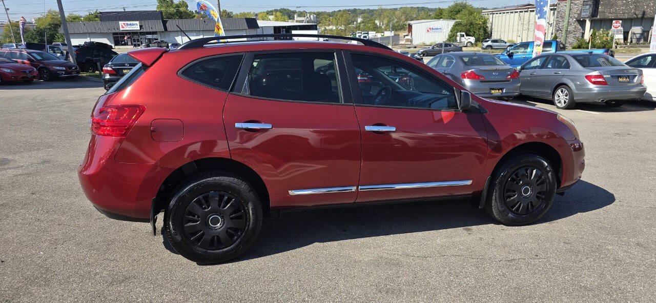 Used 2014 Nissan Rogue S w/ Convenience Package FWD image 3