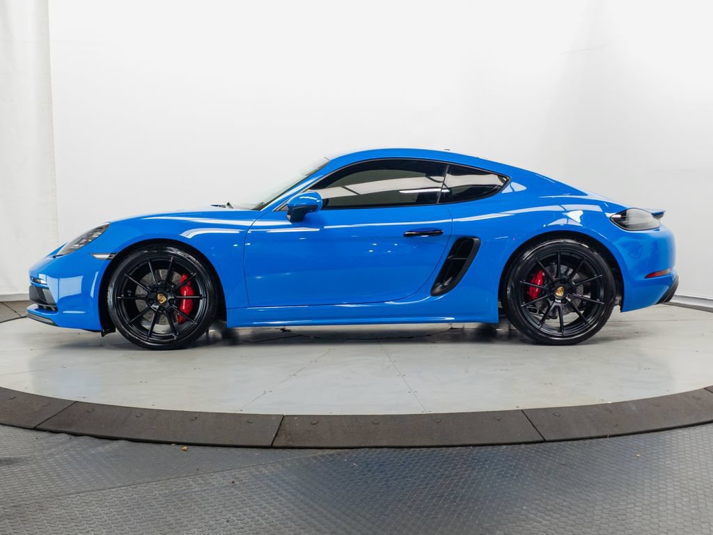Used 2022 Porsche 718 Cayman GTS RWD image 4