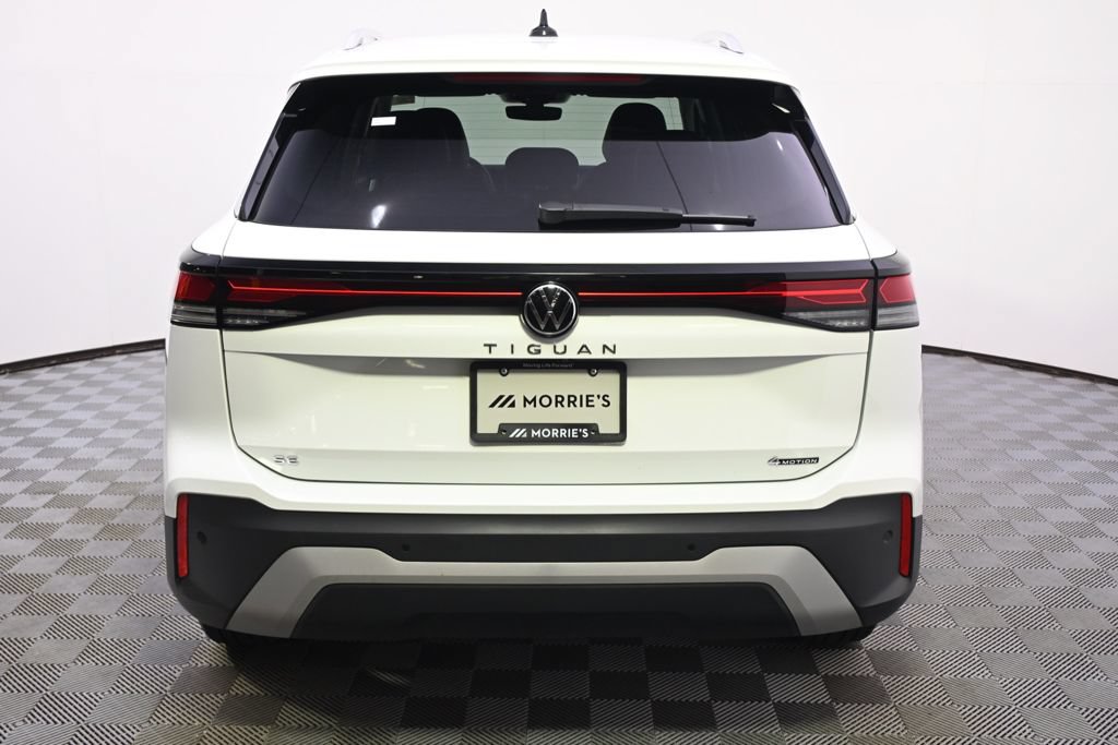 Used 2026 Volkswagen Tiguan SE AWD/4WD image 5