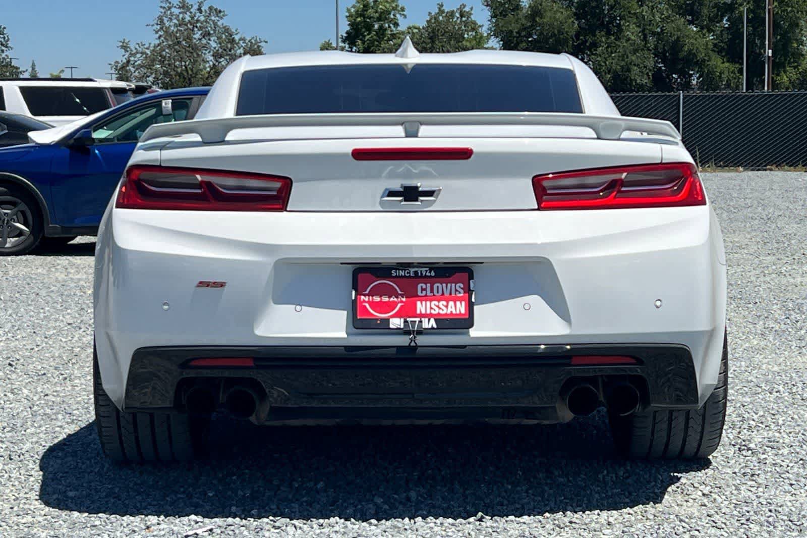 Used 2016 Chevrolet Camaro SS RWD image 8