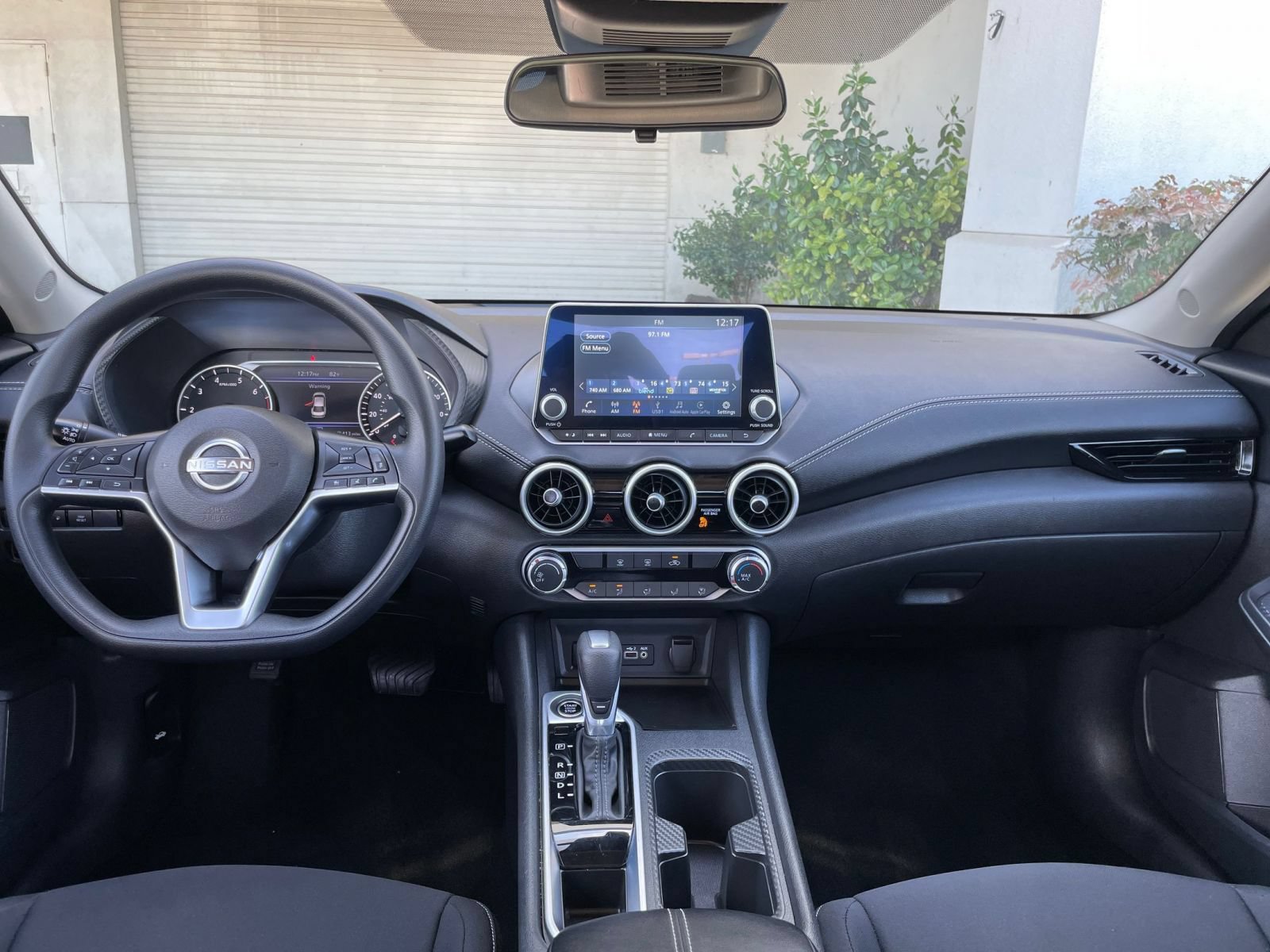 Used 2025 Nissan Sentra SV FWD image 33