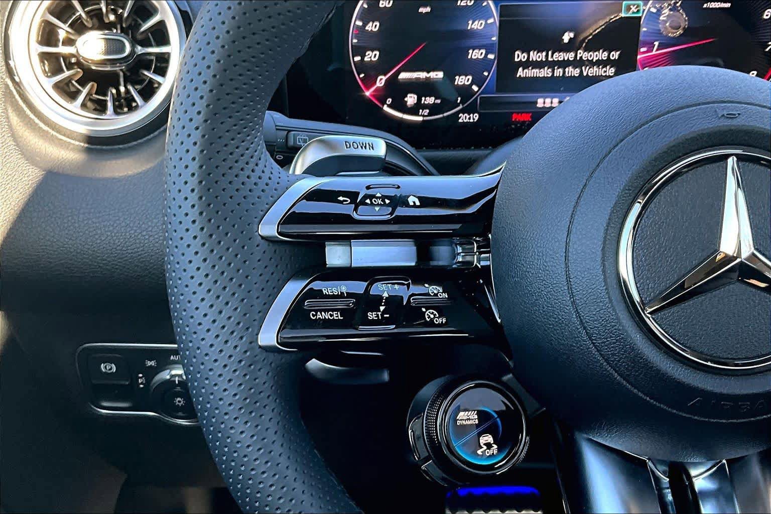 Used 2025 Mercedes-Benz GLB 35 AMG 4MATIC image 24