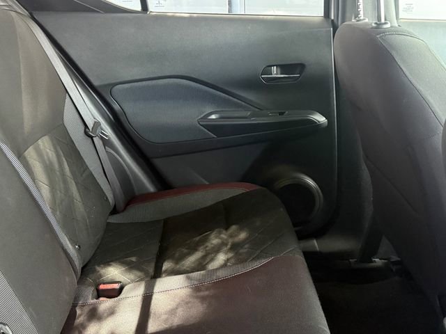 Used 2019 Nissan Kicks SV image 8