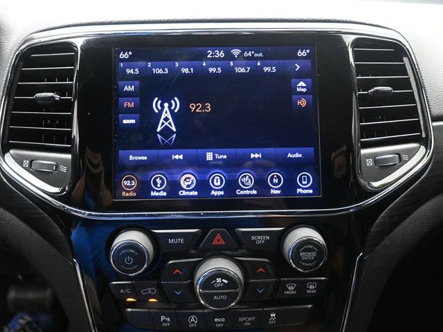 Used 2019 Jeep Grand Cherokee Altitude image 11