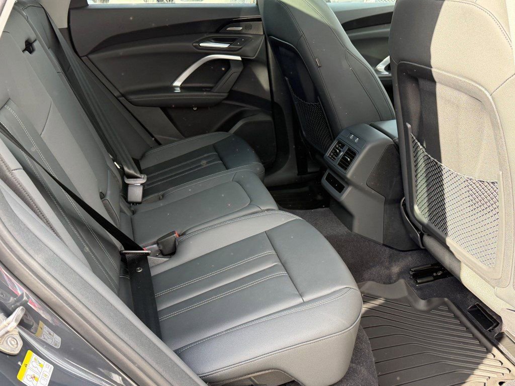 New 2025 Audi Q5 2.0T Premium Plus image 13