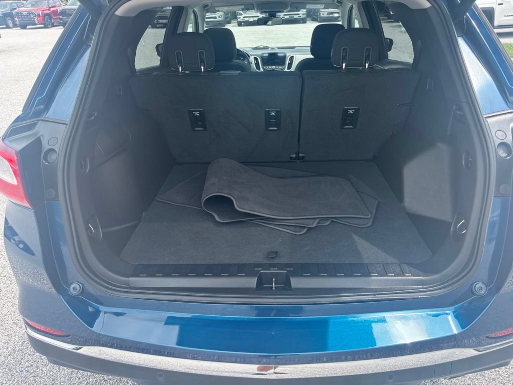 Used 2019 Chevrolet Equinox LT w/ Sun & Navigation Package AWD/4WD image 5
