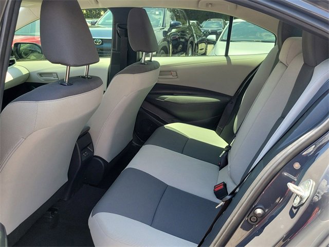 Used 2025 Toyota Corolla LE image 8