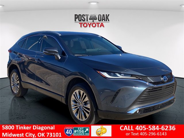 Used 2024 Toyota Venza XLE image 1