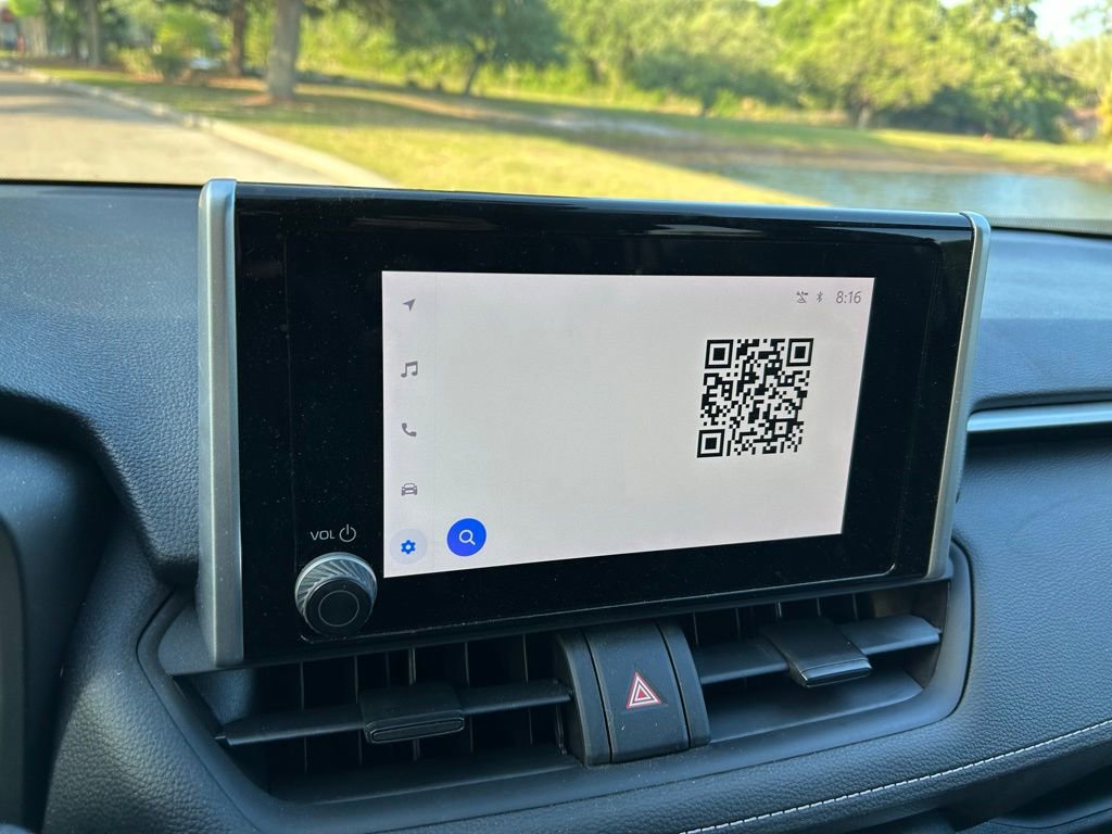 Used 2024 Toyota RAV4 LE AWD/4WD image 23