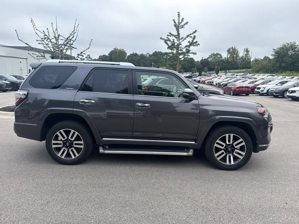 Used 2018 Toyota 4Runner Limited AWD/4WD image 8