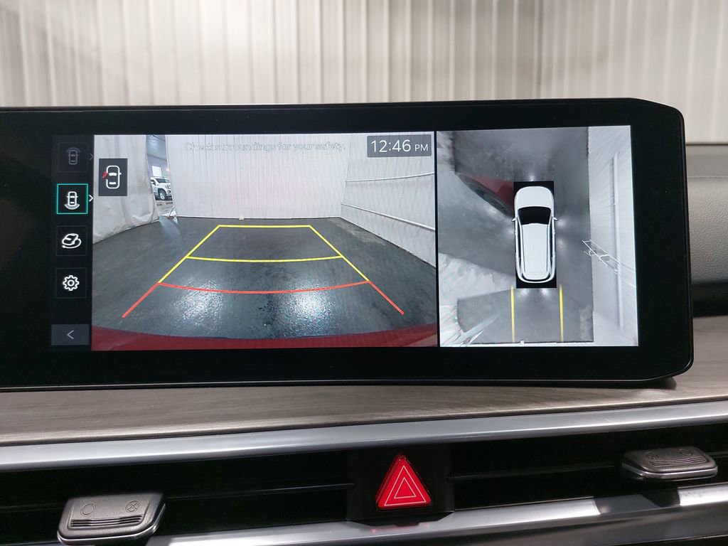 Used 2024 Kia Sorento SX image 27