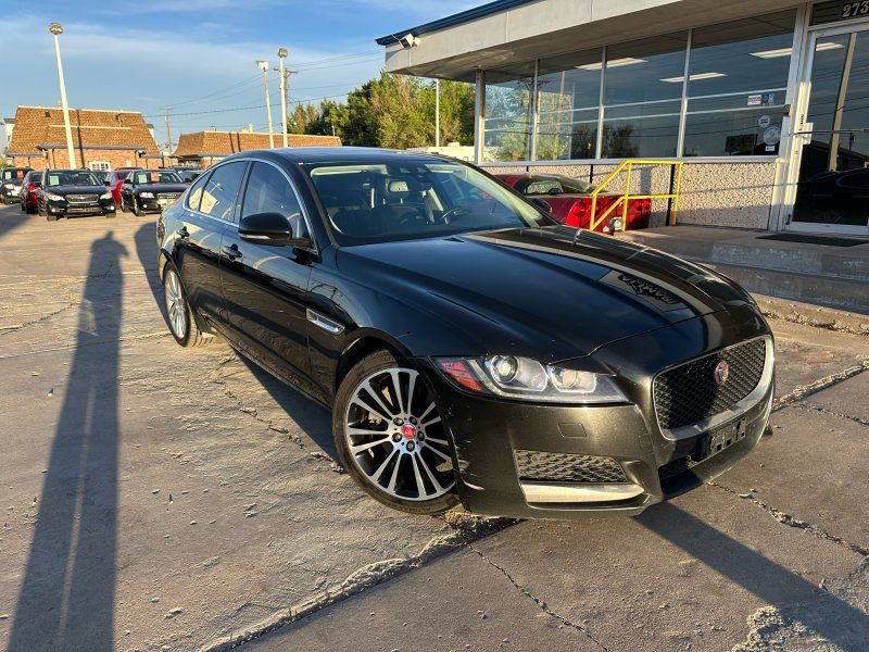 Used 2017 Jaguar XF Prestige AWD/4WD image 1