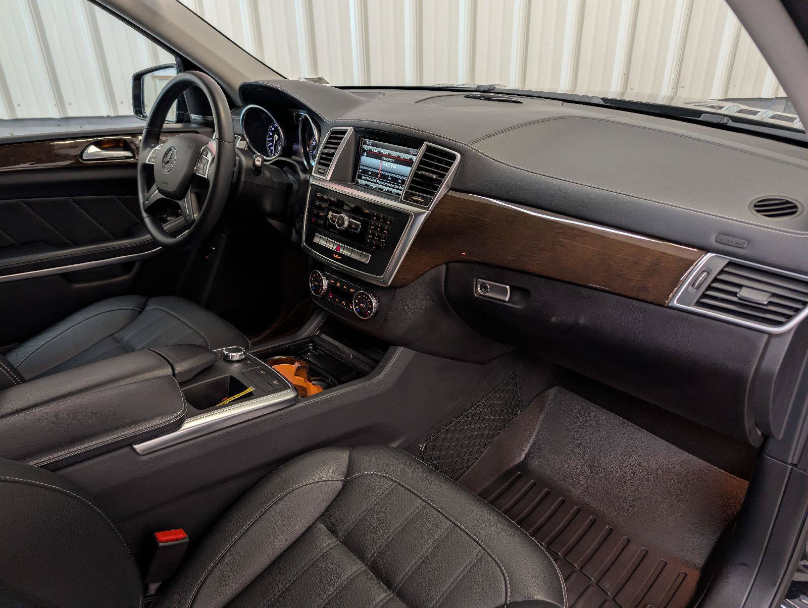 Used 2014 Mercedes-Benz GL 450 4MATIC image 5
