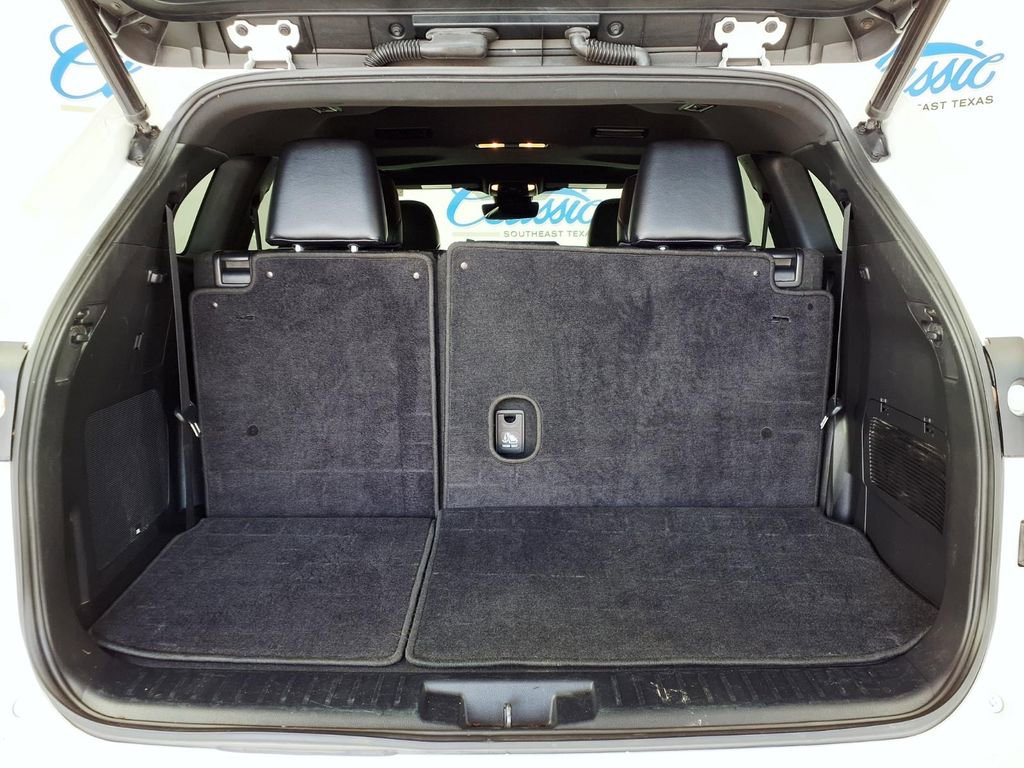 Used 2021 Toyota Highlander XSE image 10