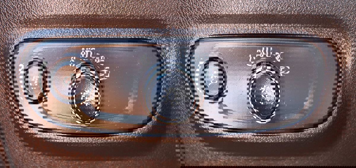 Used 2022 Chevrolet Equinox LT image 42