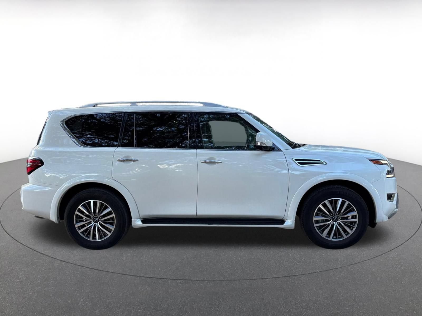 Used 2024 Nissan Armada SL RWD image 13