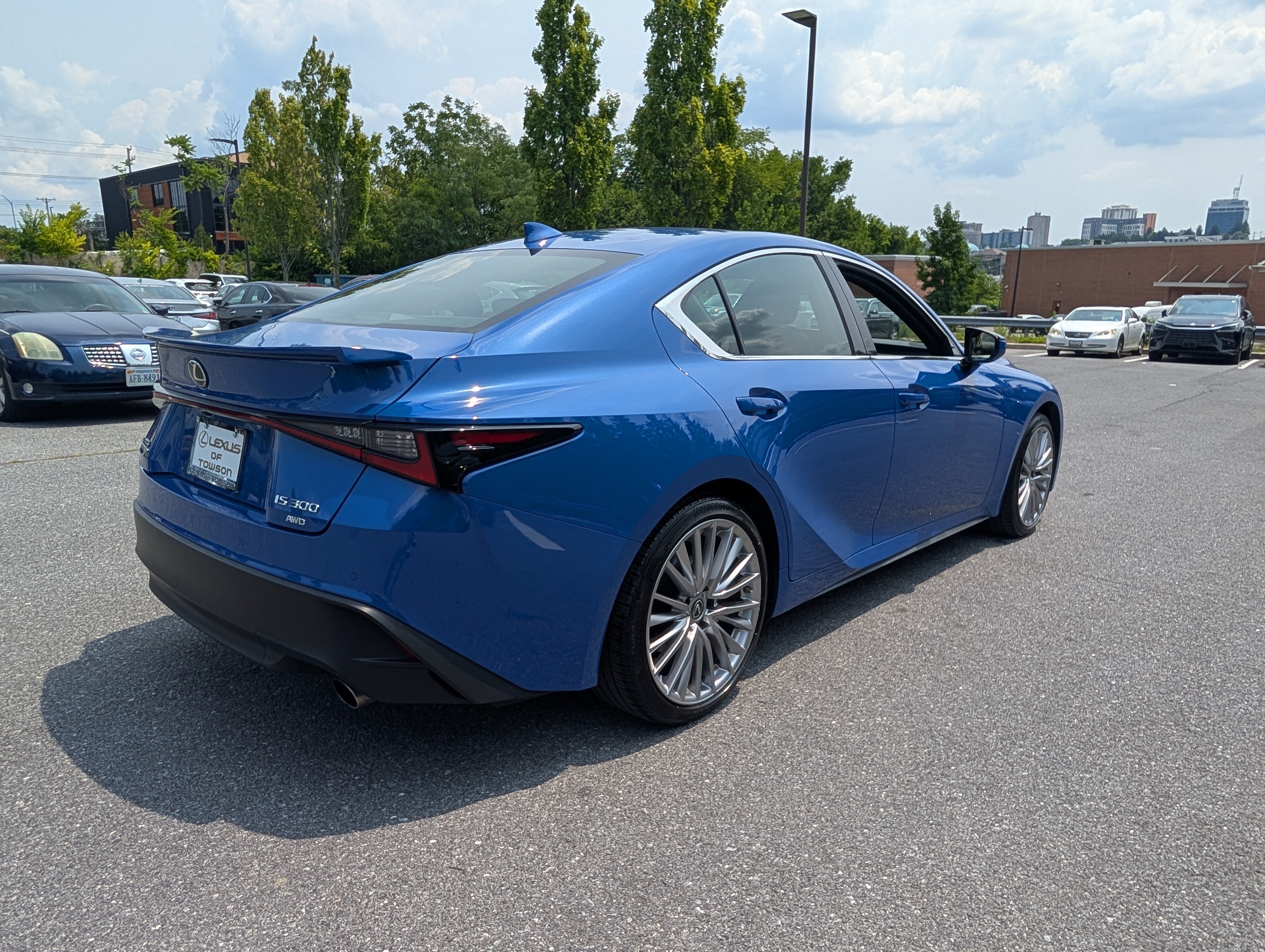 Used 2022 Lexus IS 300 AWD w/ Premium Package image 3