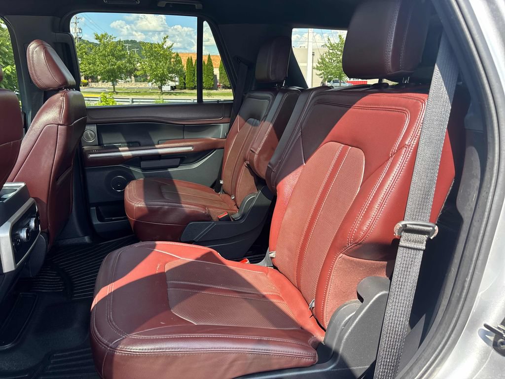 Used 2023 Ford Expedition Limited AWD/4WD image 26