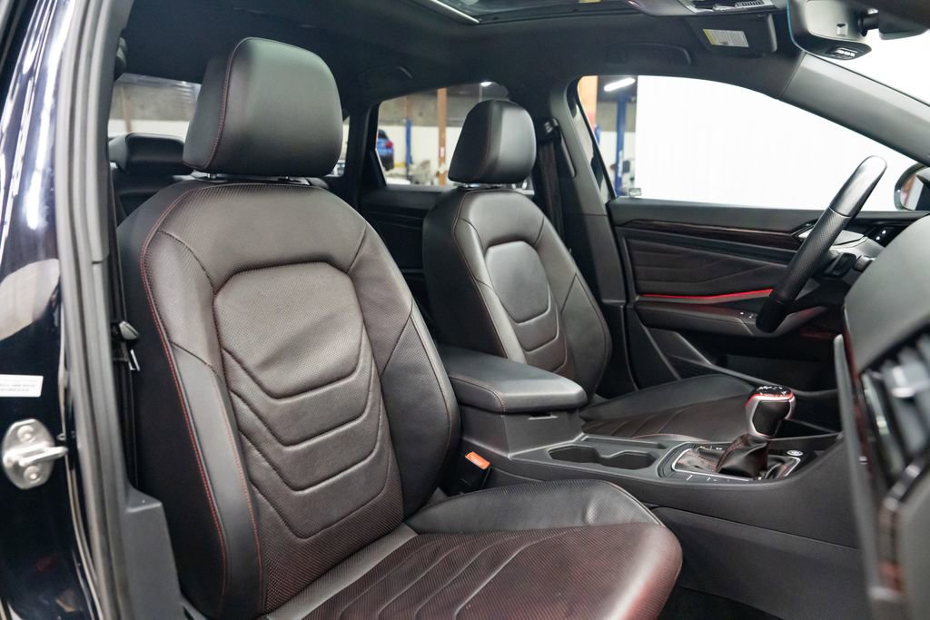 Used 2023 Volkswagen Jetta GLI Autobahn image 27