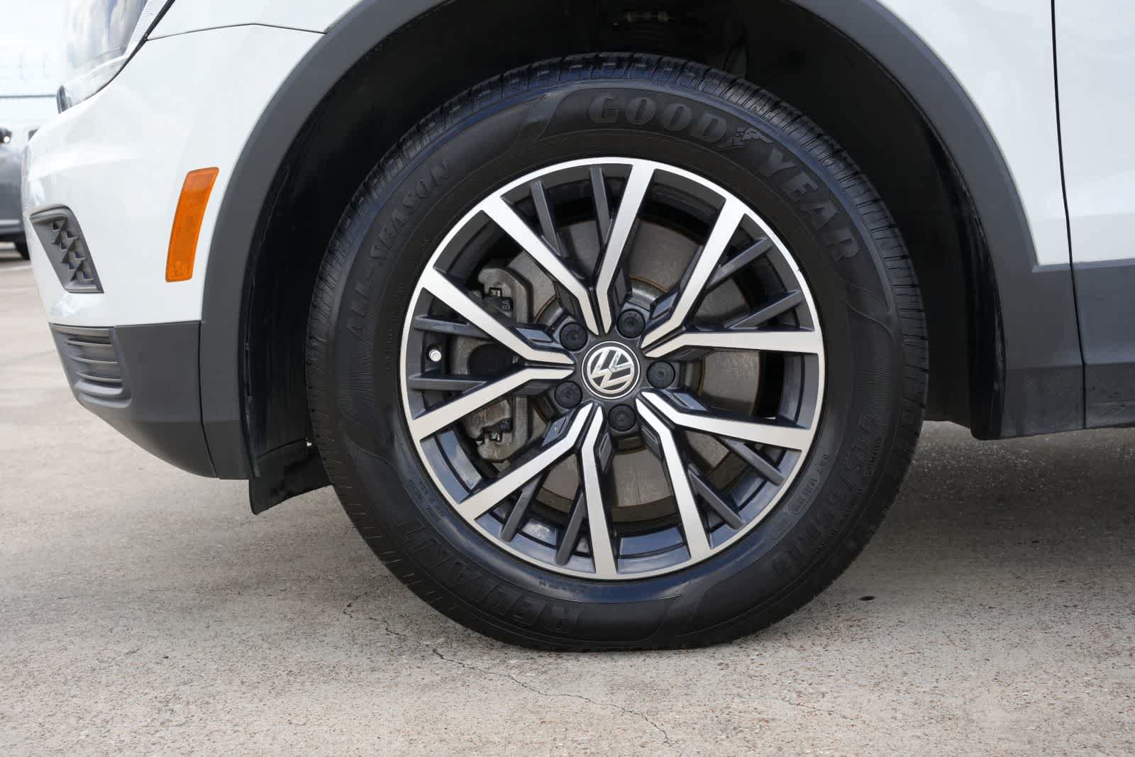 Used 2021 Volkswagen Tiguan S FWD image 23