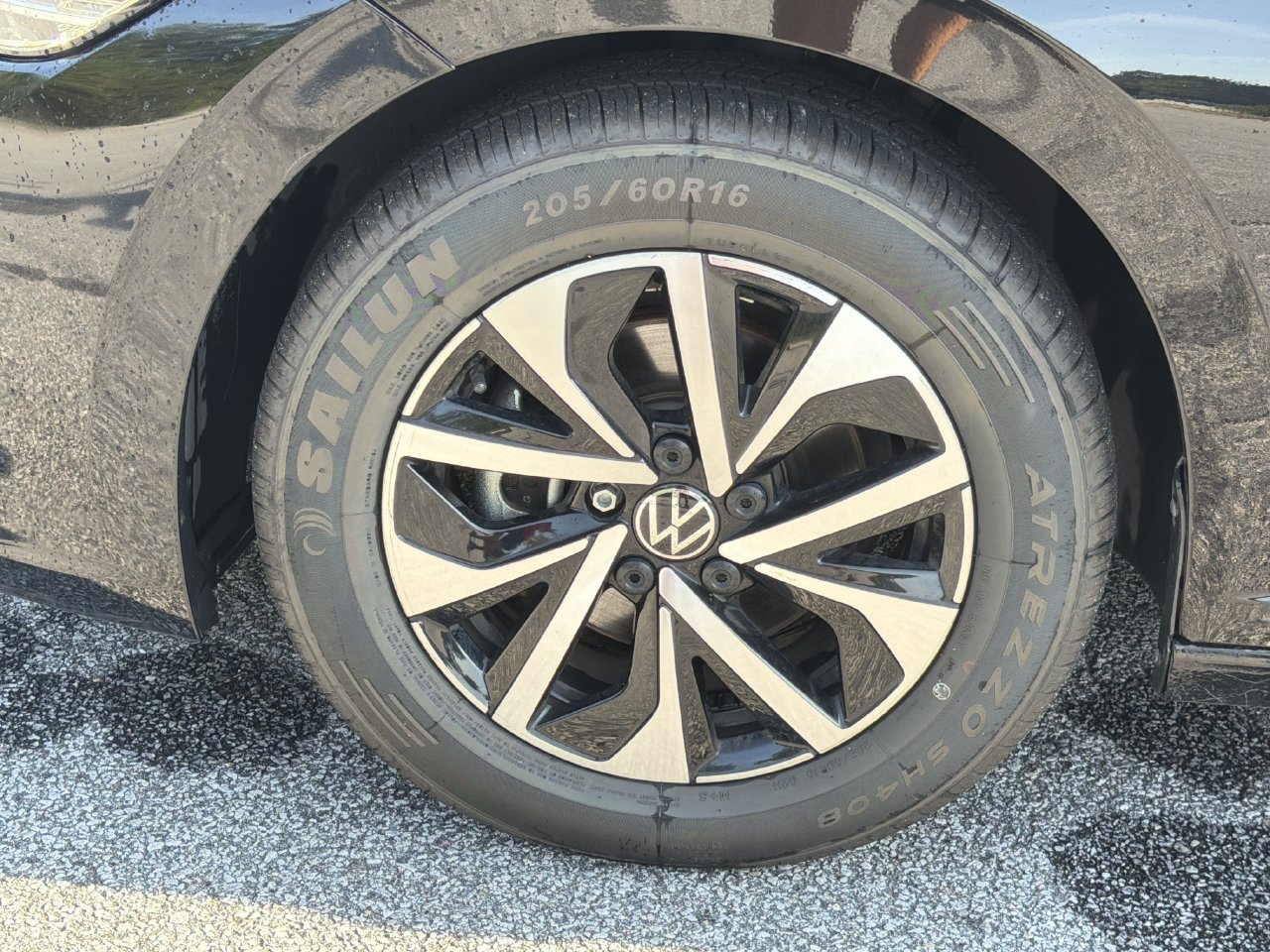 Used 2024 Volkswagen Jetta S FWD image 29