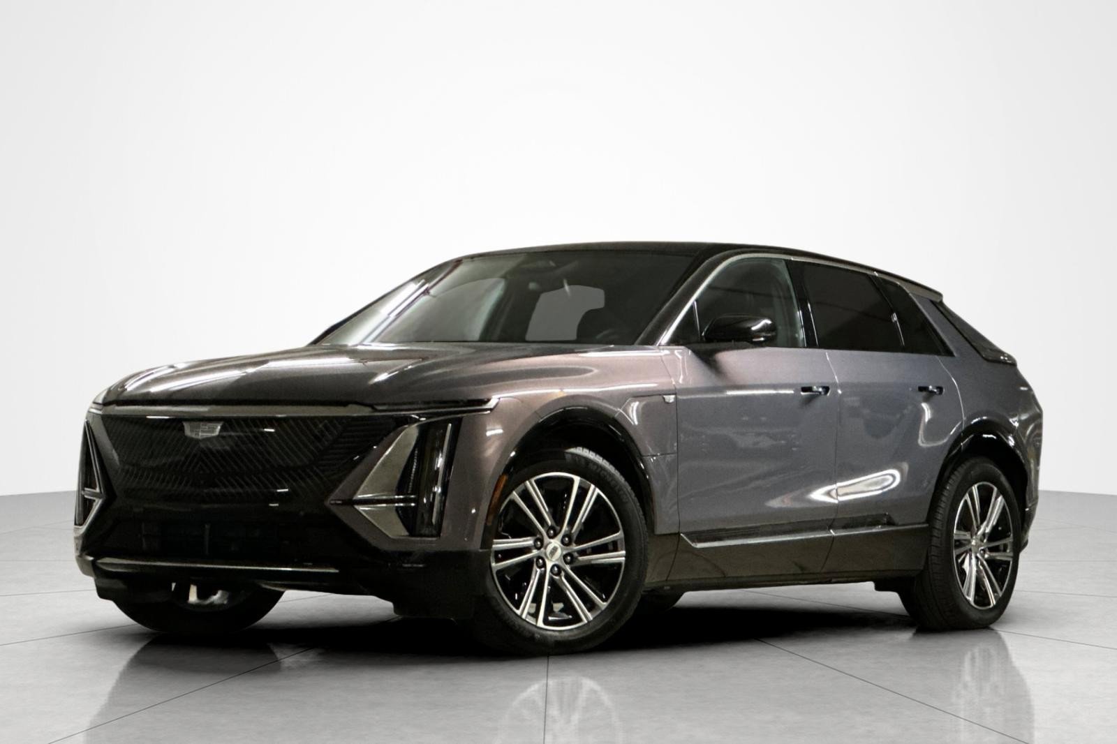Used 2025 Cadillac Lyriq Luxury AWD/4WD image 1