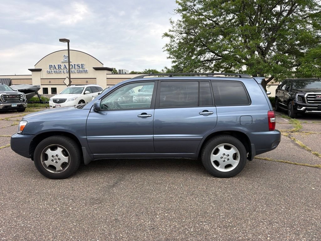 Used 2005 Toyota Highlander Limited w/ Leather Trim Pkg AWD/4WD image 8