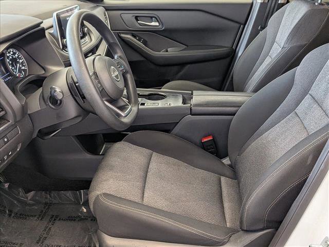 Used 2024 Nissan Rogue SV image 15