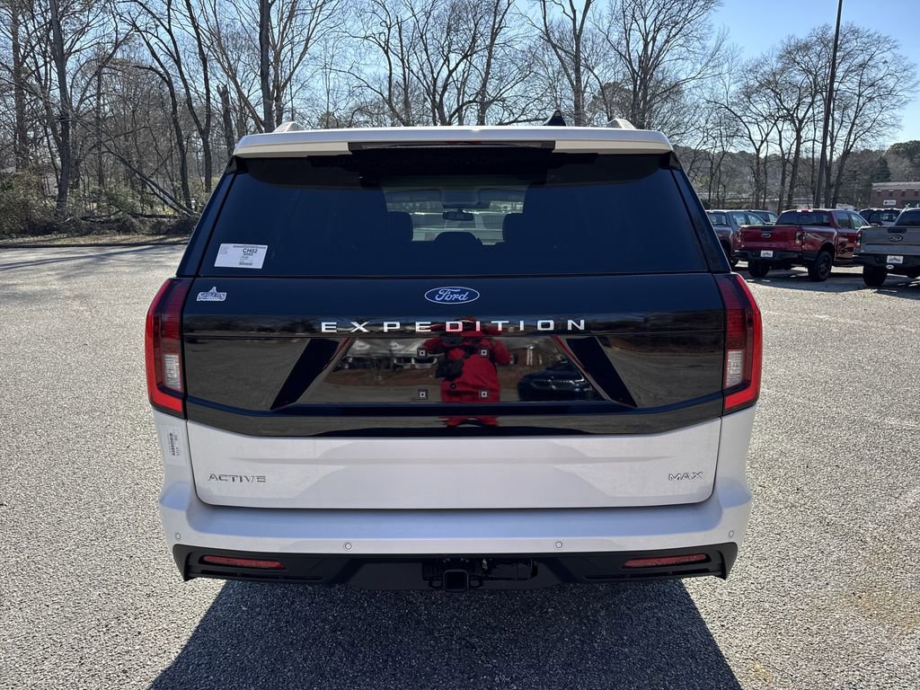 New 2026 Ford Expedition Max Active RWD image 6