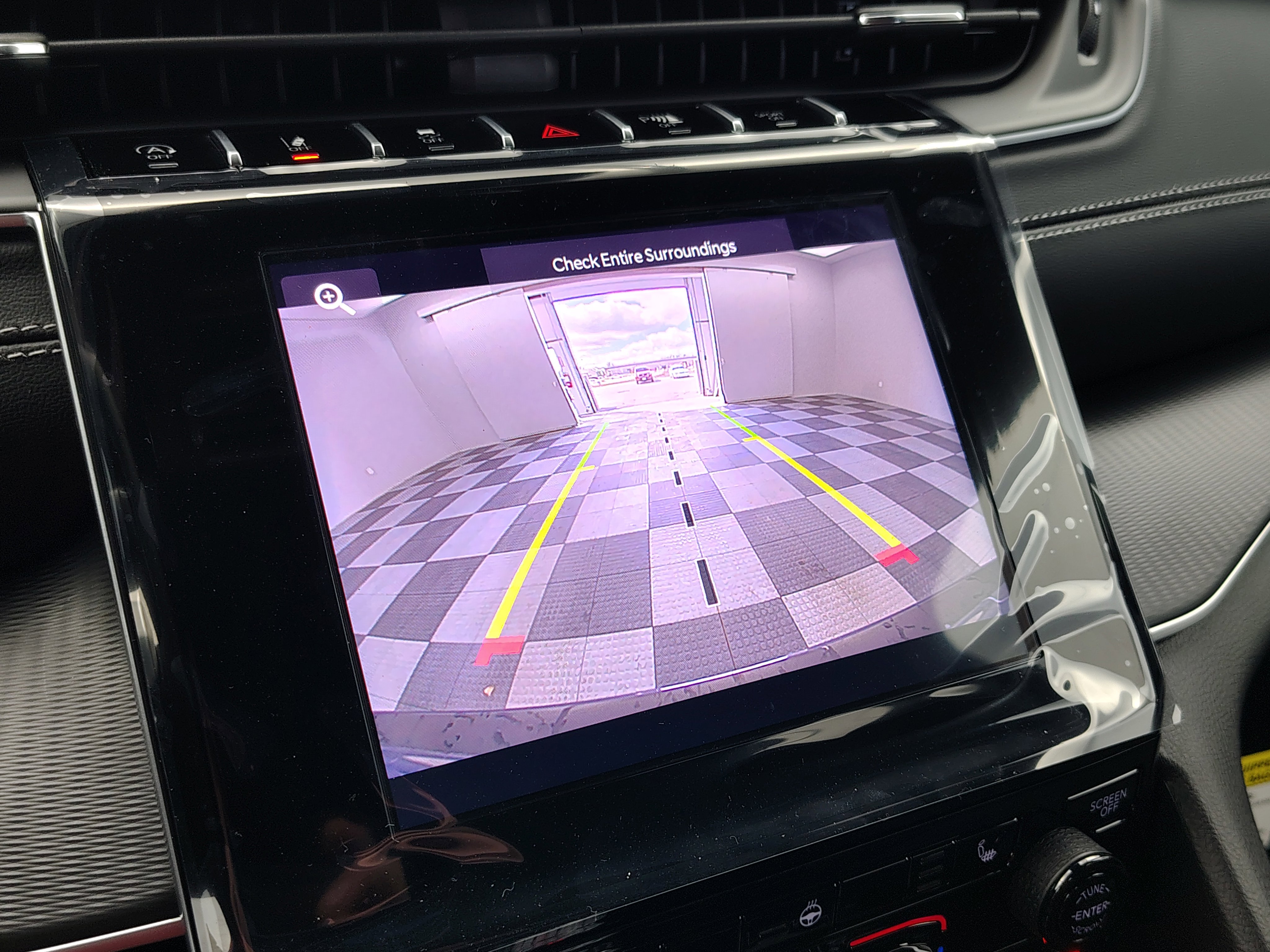 New 2025 Jeep Grand Cherokee Altitude image 4