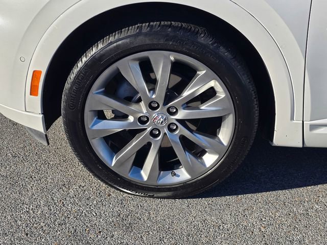 Used 2023 Buick Envision Avenir image 9