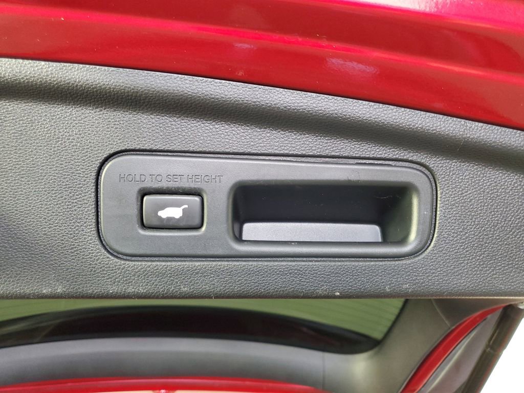 Used 2023 Acura MDX A-Spec image 35