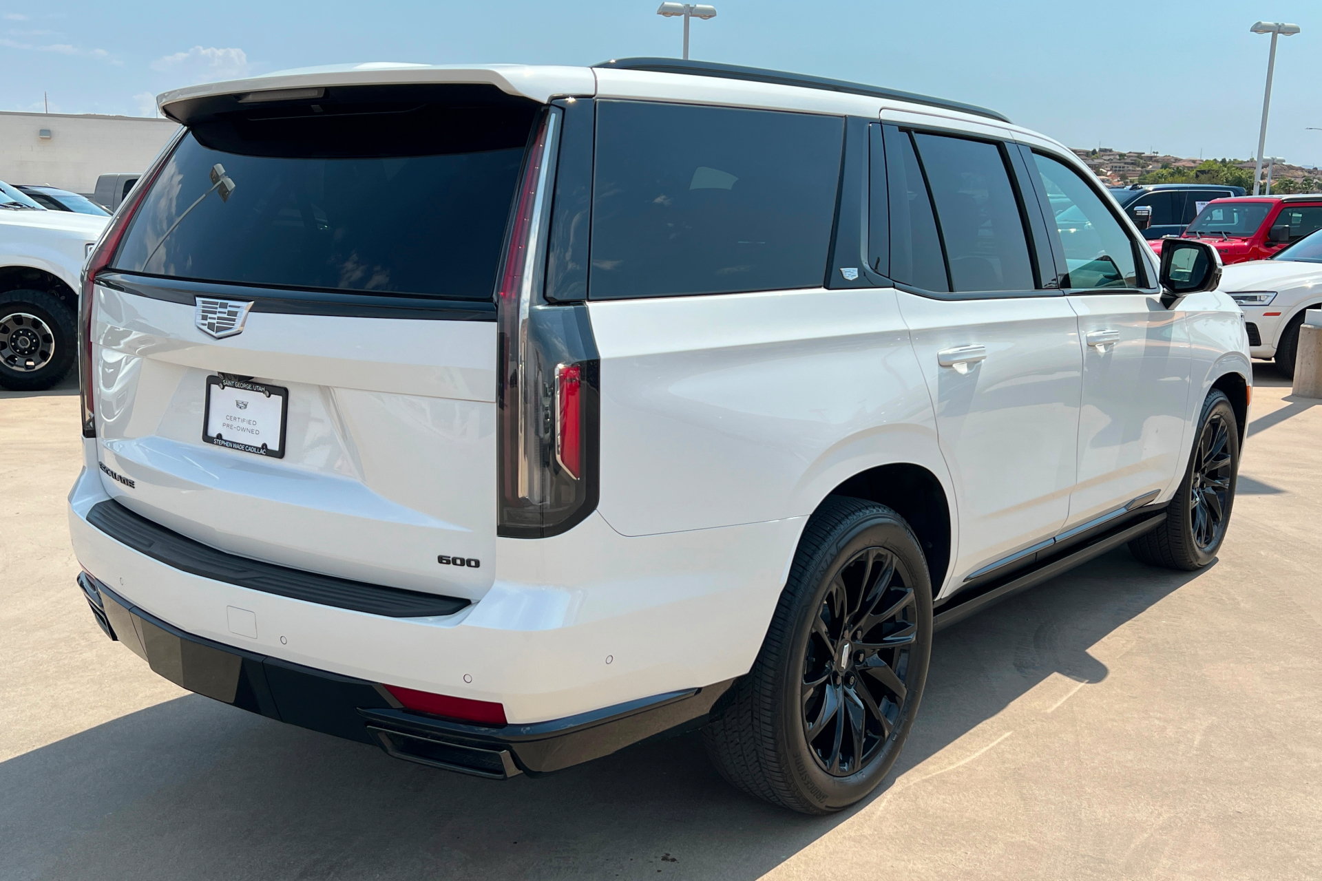 Used 2024 Cadillac Escalade Sport Platinum w/ LPO, ONYX Package AWD/4WD image 6