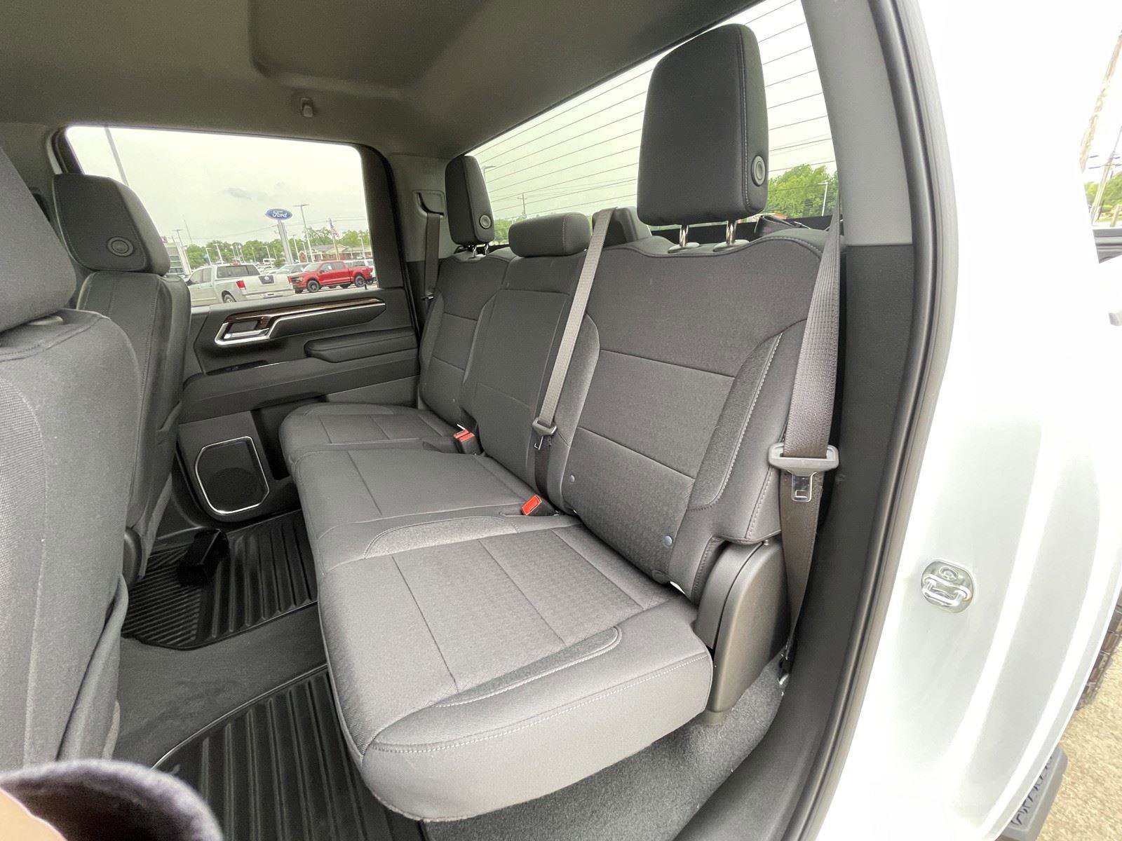Used 2025 Chevrolet Silverado 2500 LT w/ Convenience Package AWD/4WD image 35