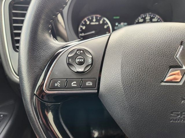 Used 2020 Mitsubishi Outlander SE image 29