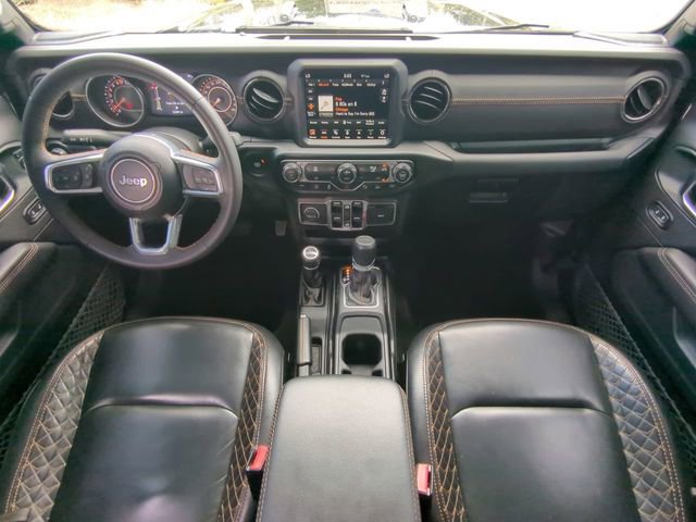 Used 2023 Jeep Gladiator Overland AWD/4WD image 17