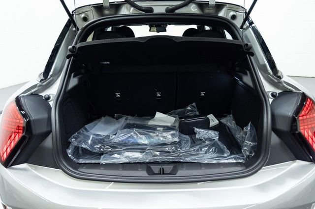 Used 2026 MINI Cooper 4-Door Hardtop FWD image 9