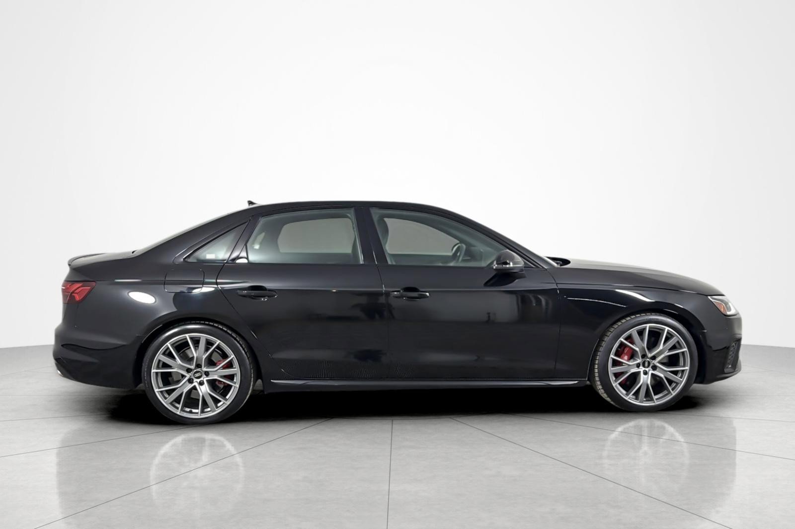 Used 2022 Audi S4 Premium Plus w/ Premium Plus Package image 6