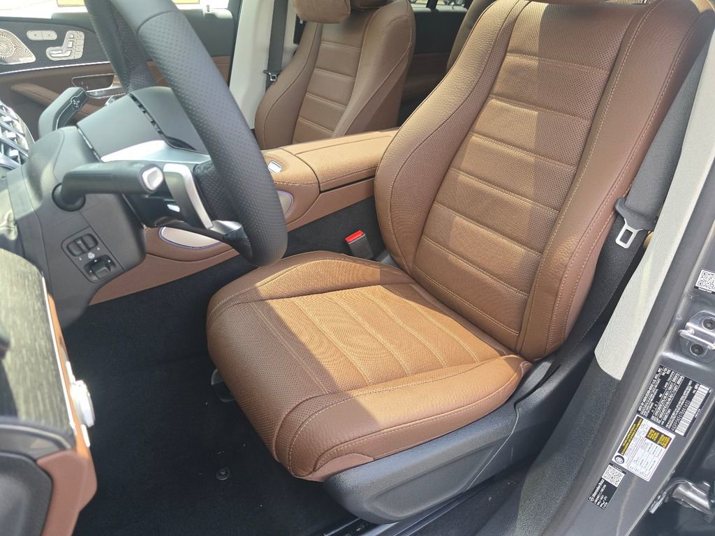 New 2026 Mercedes-Benz GLS 450 4MATIC image 25